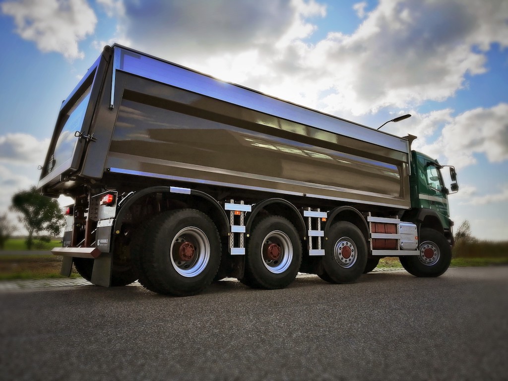 Volvo FMX 8x8 C-ride voor K.R. Wisman